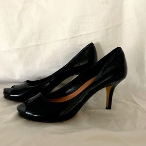 Vince Camuto Black Patent Leather Peep Toe Pumps/Heels